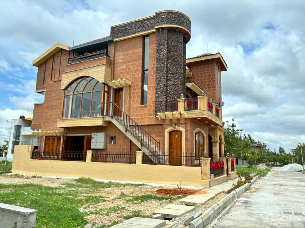 Villa Mia Madre à Bangalore Extérieur photo